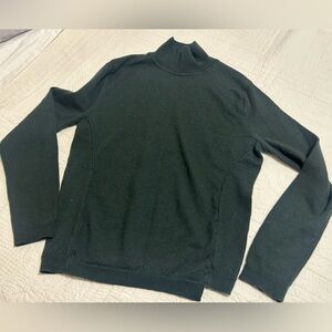 Dark Green Light Turtleneck Sweater